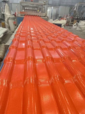 창고 지붕재 UPVC 시트 2mm UPVC 지붕 타일 공장 지붕용 긴 수명 흰색 PVC 골판 시트